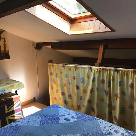 Pavillon Avec Piscine Commune Et Jardin A 800m De La - Fr-1-336-72 *