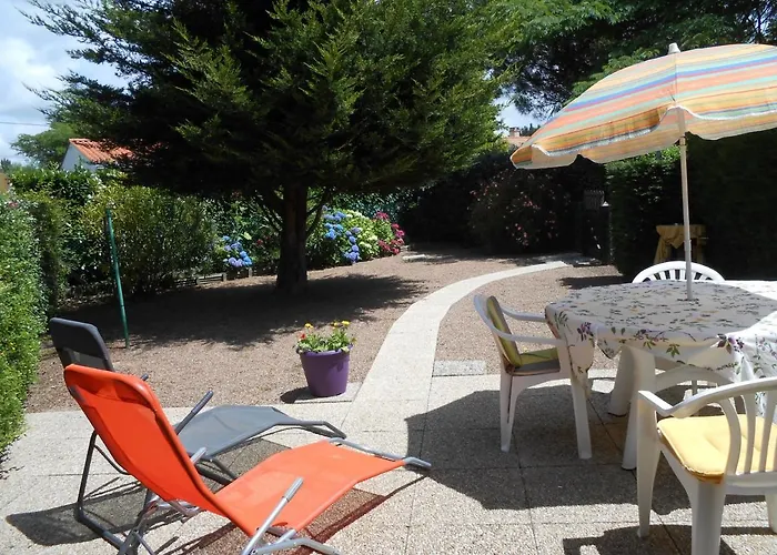 Pavillon Avec Piscine Commune Et Jardin A 800m De La - Fr-1-336-72 Hébergement de vacances Saint-Vincent-sur-Jard