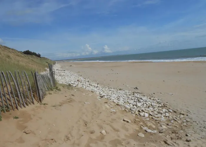 Hébergement de vacances Pavillon Avec Piscine Commune Et Jardin A 800m De La - Fr-1-336-72 Saint-Vincent-sur-Jard