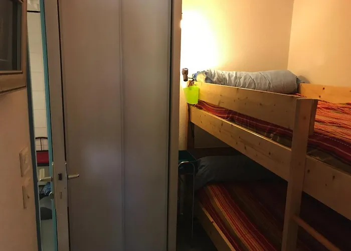 Pavillon Avec Piscine Commune Et Jardin A 800m De La - Fr-1-336-72 *